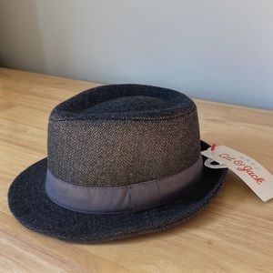 Baby hat (0-6m)